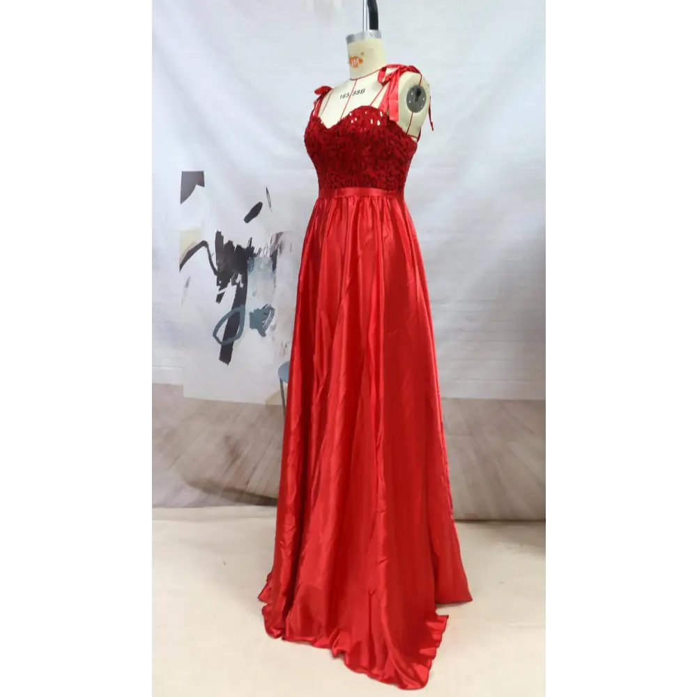 Red Beaded Satin Temperament Long Banquet Evening Dress